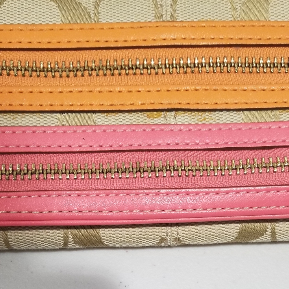 Monogram Leather Coach Wallet - Picture 6 of 6